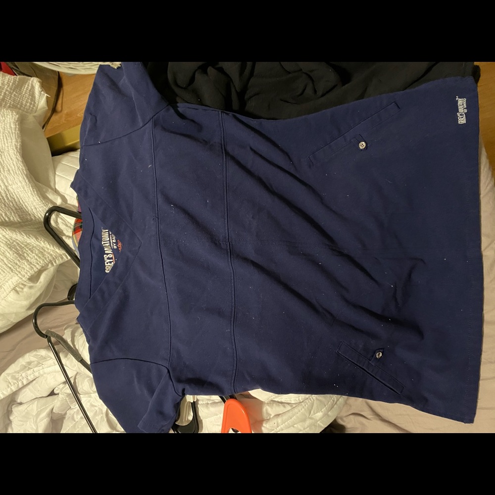 EUC greys anatomy scrub top
